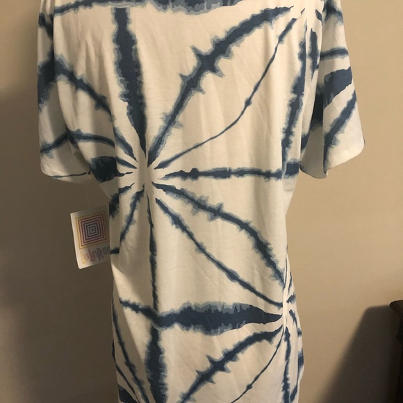 Top - Picture 2 of 2